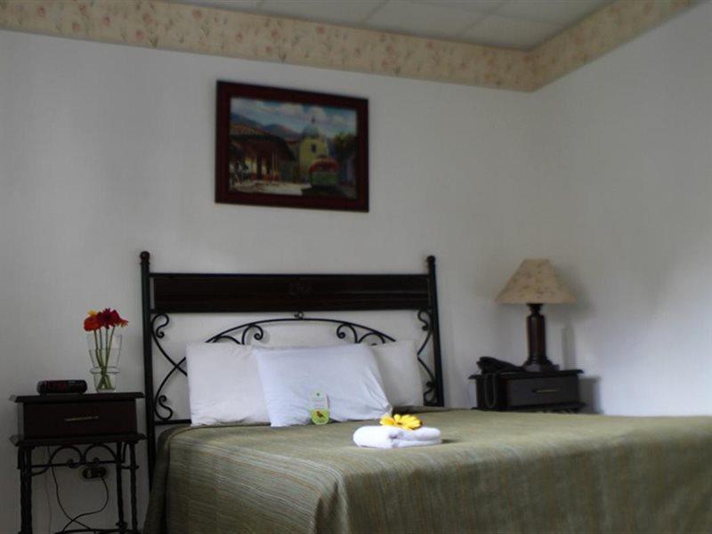 Hotel Santa Elena Antiguo Cuscatlán المظهر الخارجي الصورة